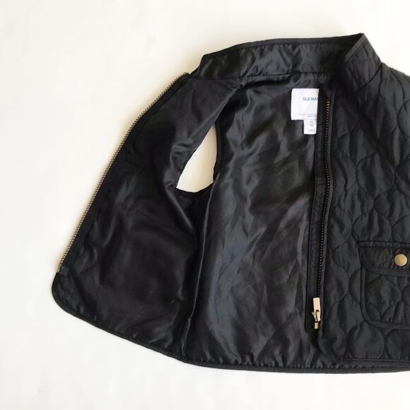 Old Navy black quilt stitched light vest  EUC 5T - Picture 3 of 5